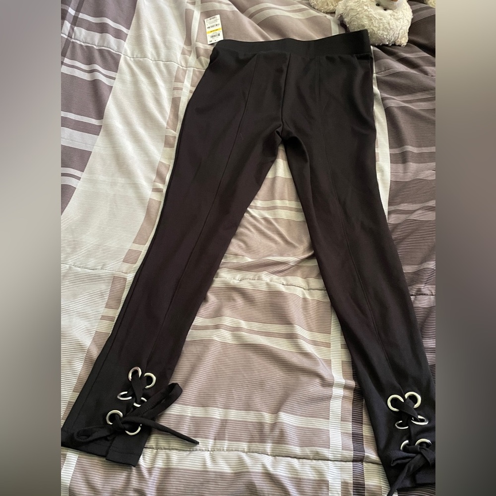 INC International Concepts High Rise Smooth Waistband Ankle Tie Leggings. Size M